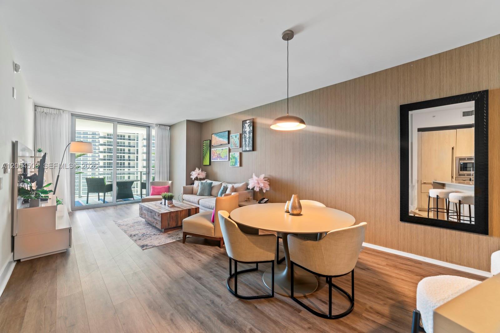 Ver detalles 1509 1 / 1 841 sq. ft. $ 2026-07-15 0 foto