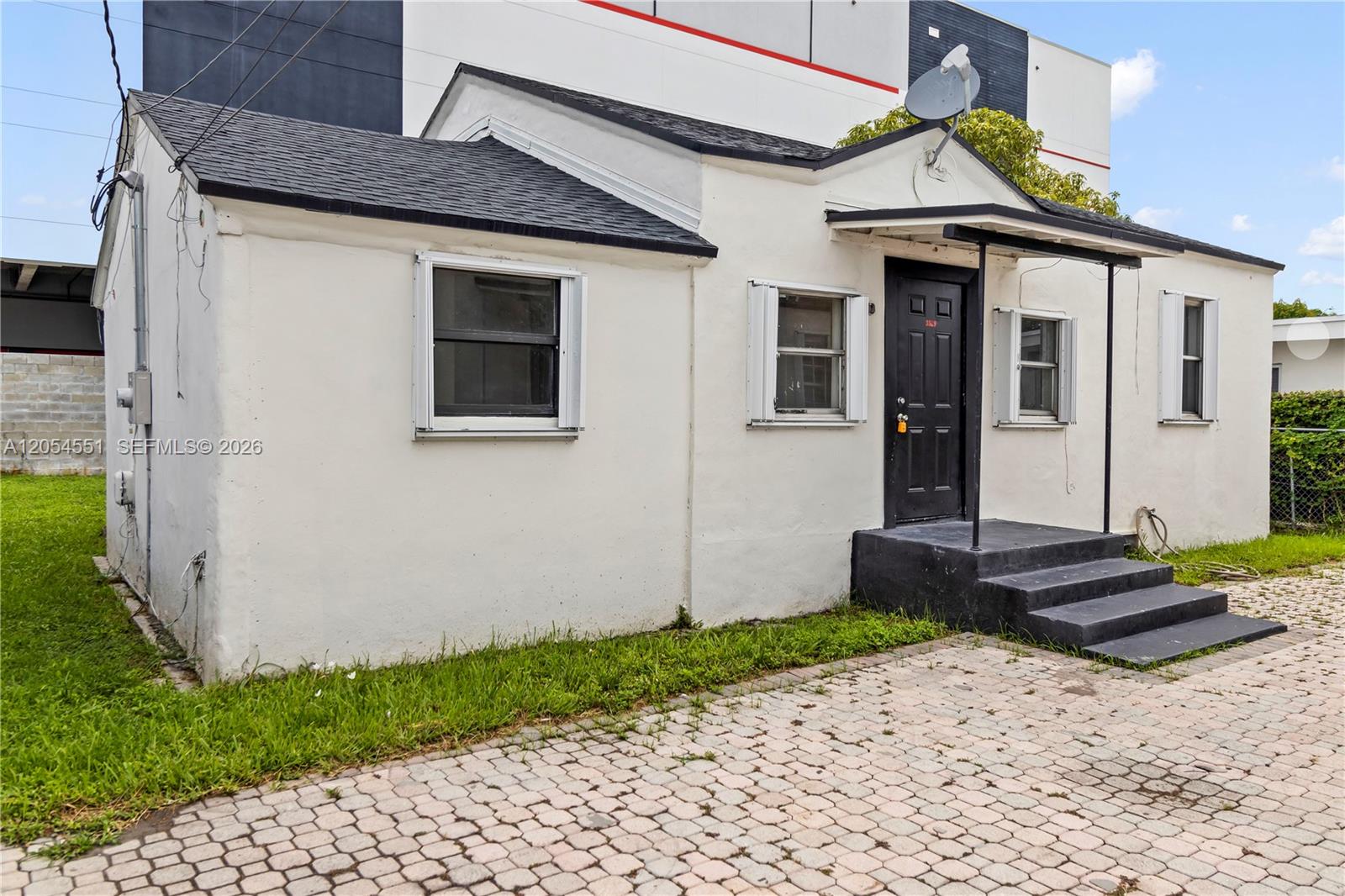Ver detalles / 1818 sq. ft. $ 2026-07-16 0 foto