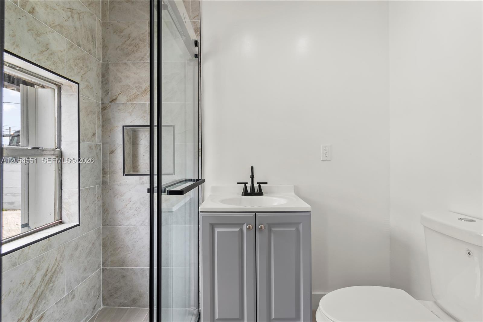 Ver detalles / 1818 sq. ft. $ 2026-07-16 0 foto