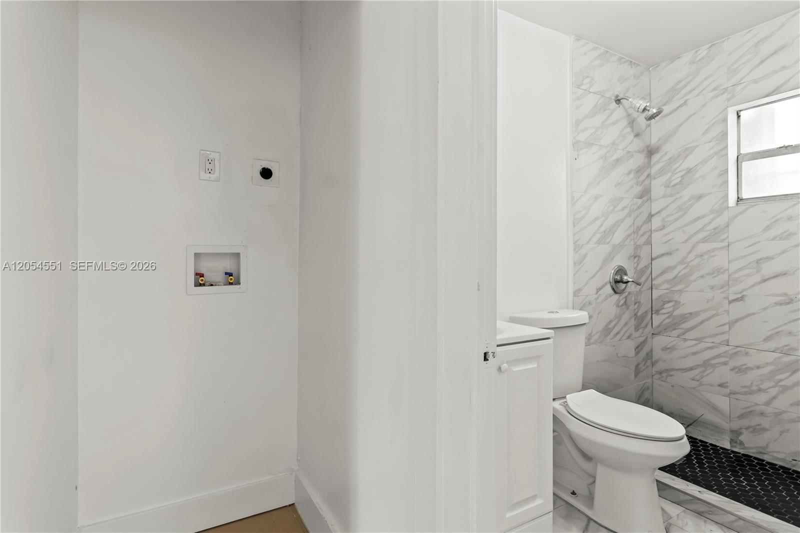 Ver detalles / 1818 sq. ft. $ 2026-07-16 0 foto