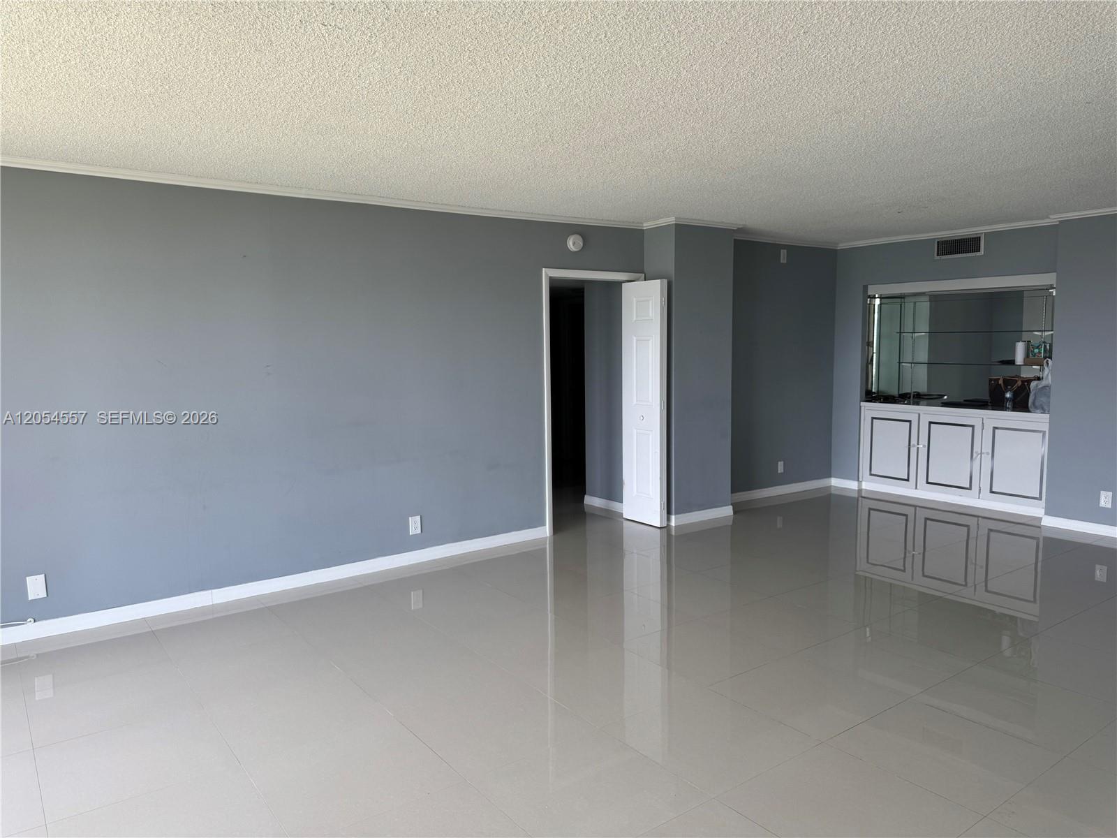 Photo of 20335 Country Club Dr #1206, Aventura, Florida, 33180 -