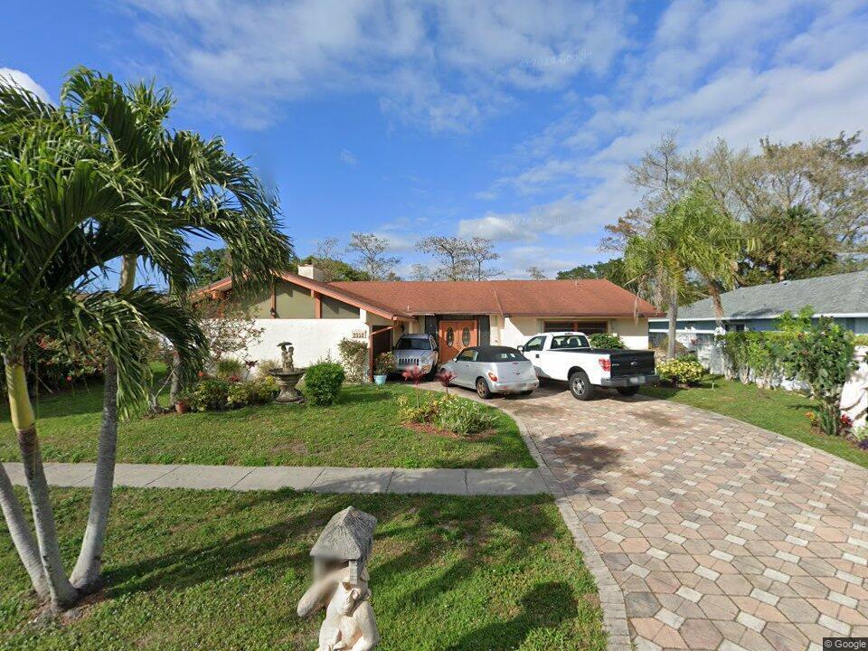 2552 3 / 2 1919 sq. ft. $ 2026-07-17 0 foto
