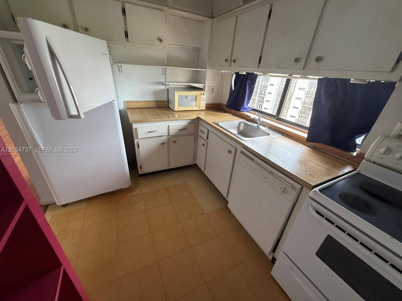 Photo of 16919 Bay Rd #912, Sunny Isles Beach, Florida, 33160 -
