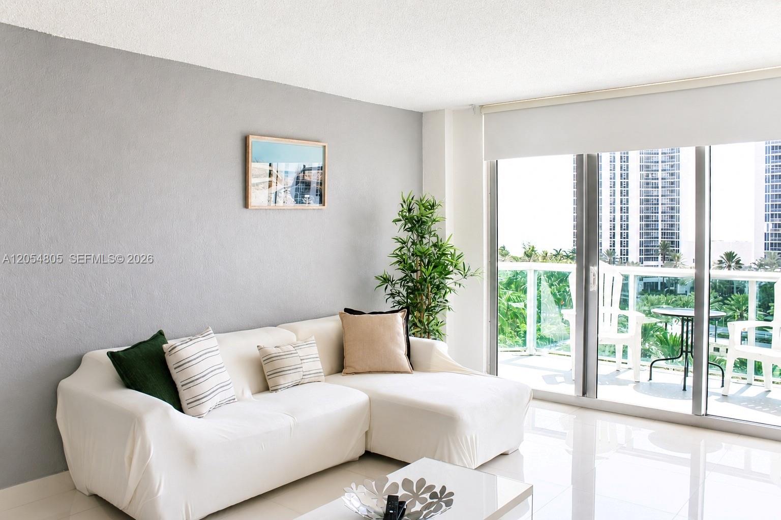 Photo of 19370 Collins Ave  #915, Sunny Isles Beach, Florida, 33160 - 