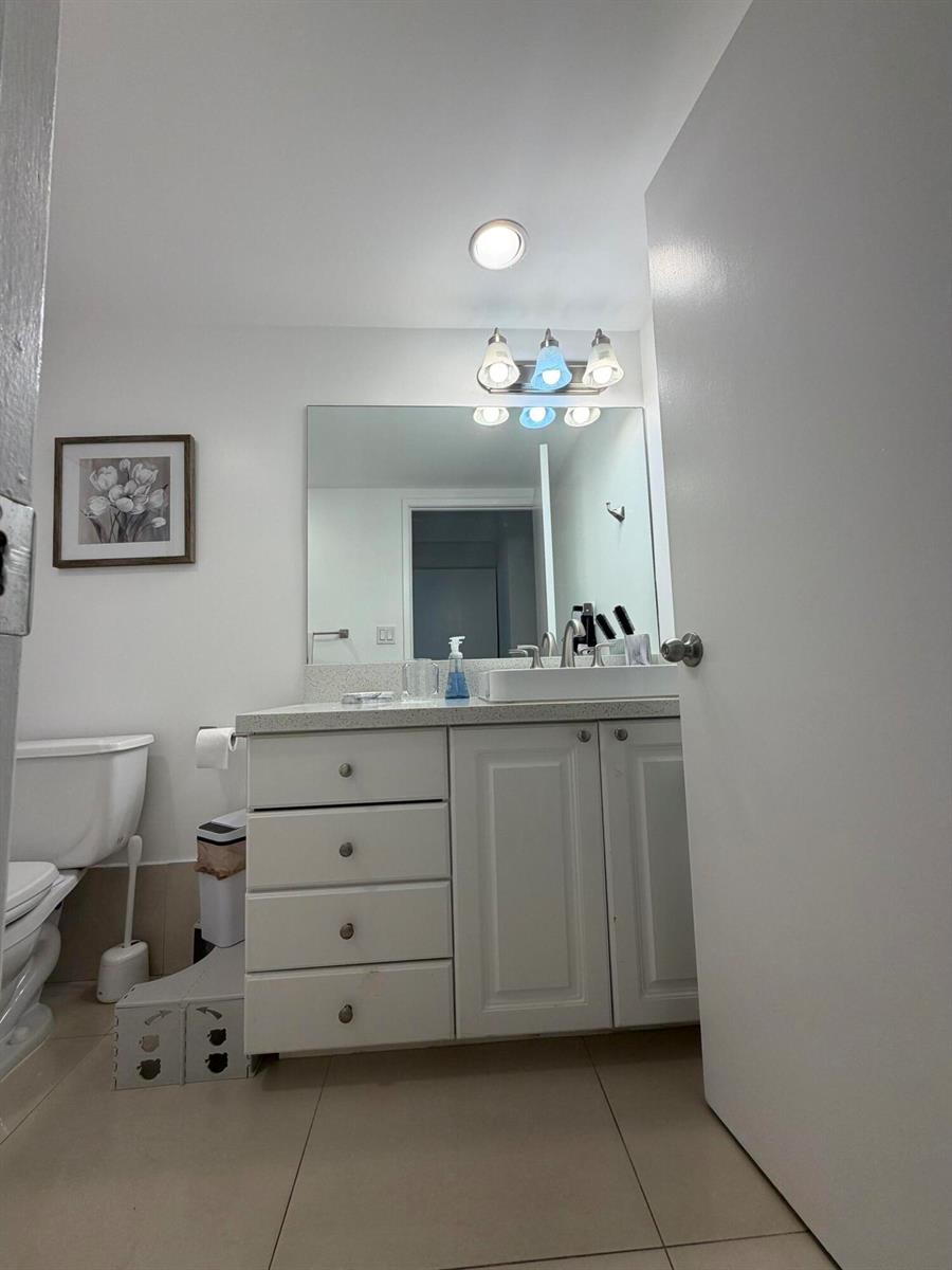 Photo of 19390 Collins  #1103, Sunny Isles Beach, Florida, 33160 - IMG_3432