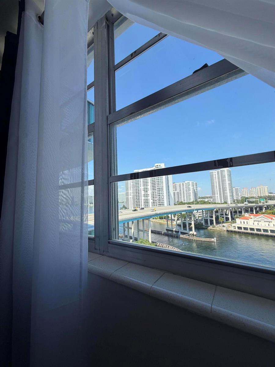Photo of 19390 Collins  #1103, Sunny Isles Beach, Florida, 33160 - IMG_3439