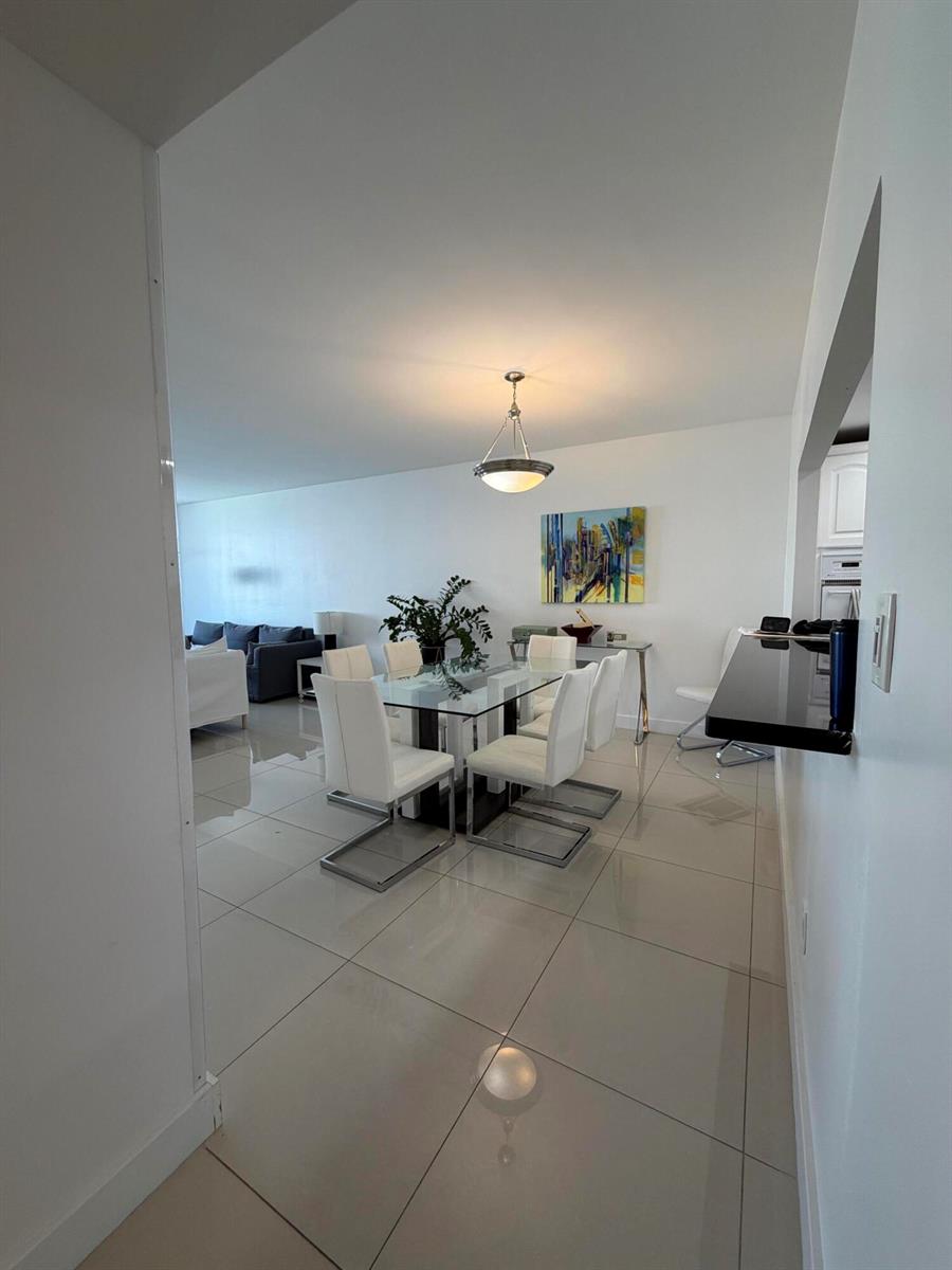 Photo of 19390 Collins  #1103, Sunny Isles Beach, Florida, 33160 - IMG_3417