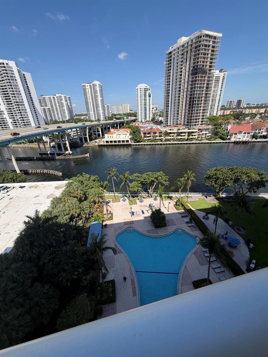 Photo of 19390 Collins  #1103, Sunny Isles Beach, Florida, 33160 - IMG_3427