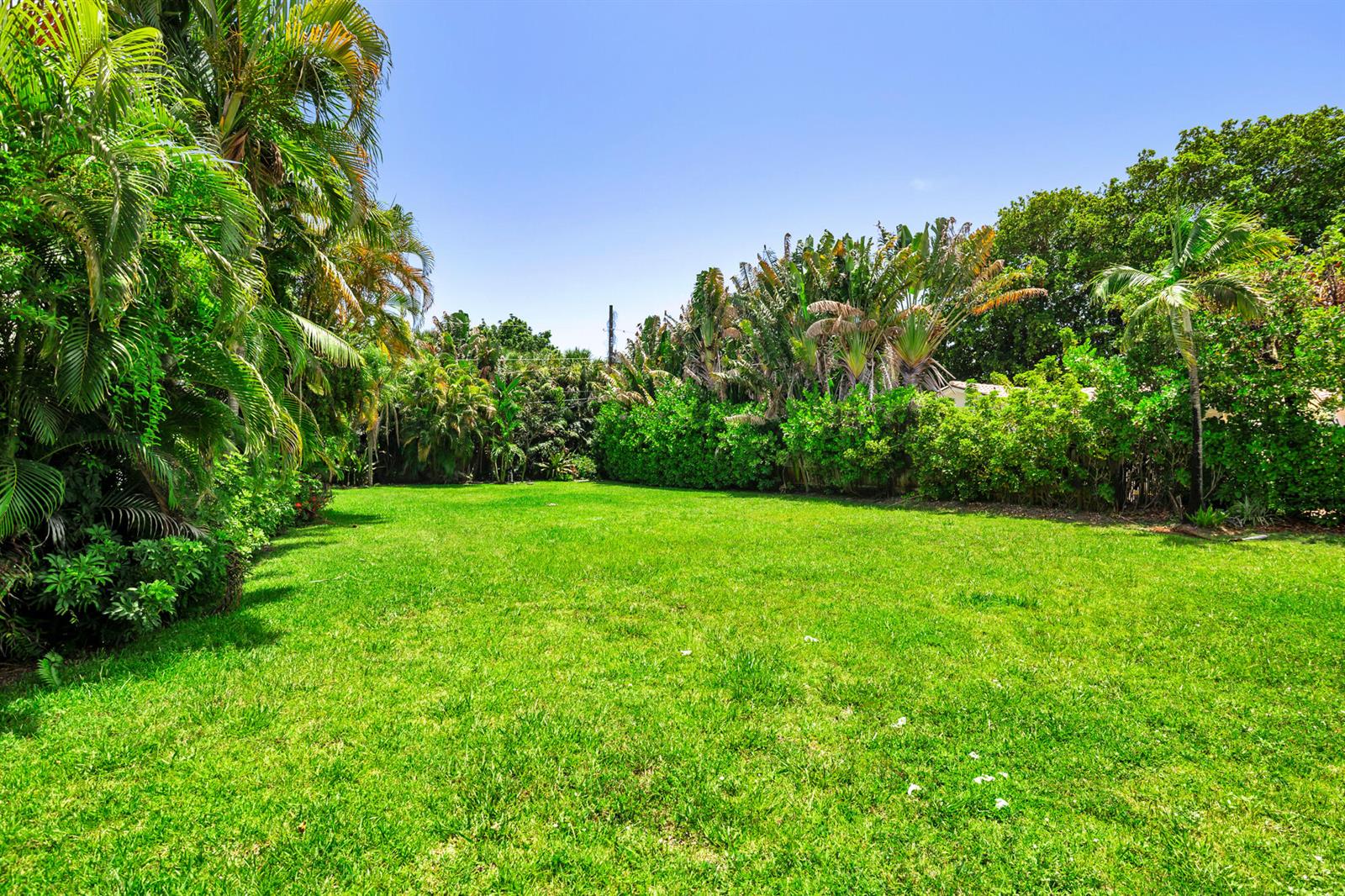   / 0  sq. ft. $ 2026-07-17 0 foto