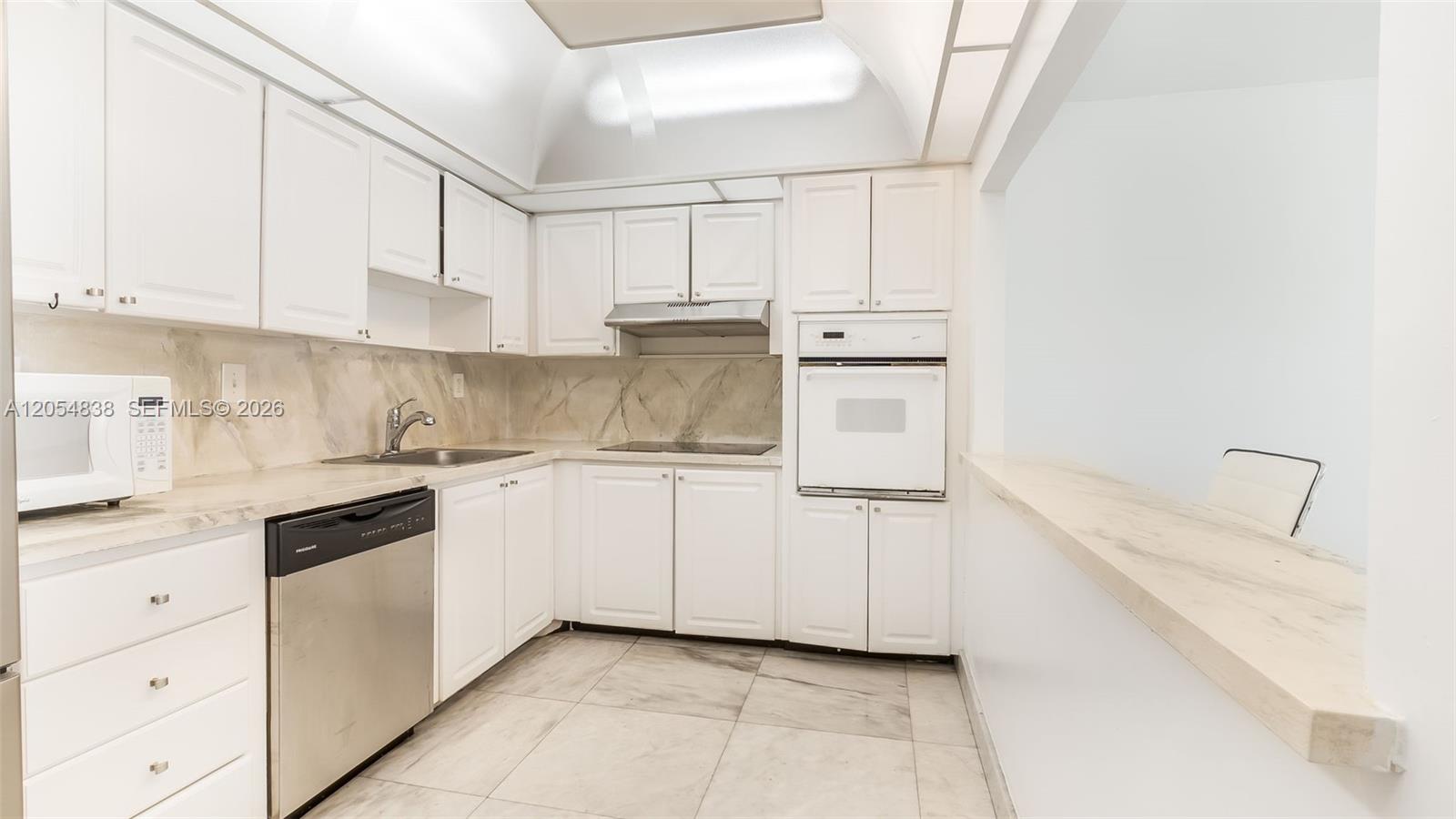 Photo of 19380 Collins Ave  #1423, Sunny Isles Beach, Florida, 33160 - 