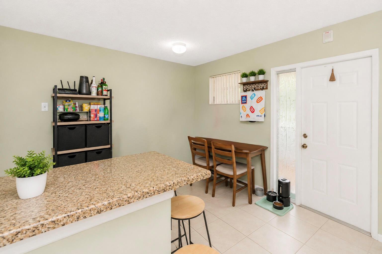   / 0 1670 sq. ft. $ 2026-07-17 0 Photo