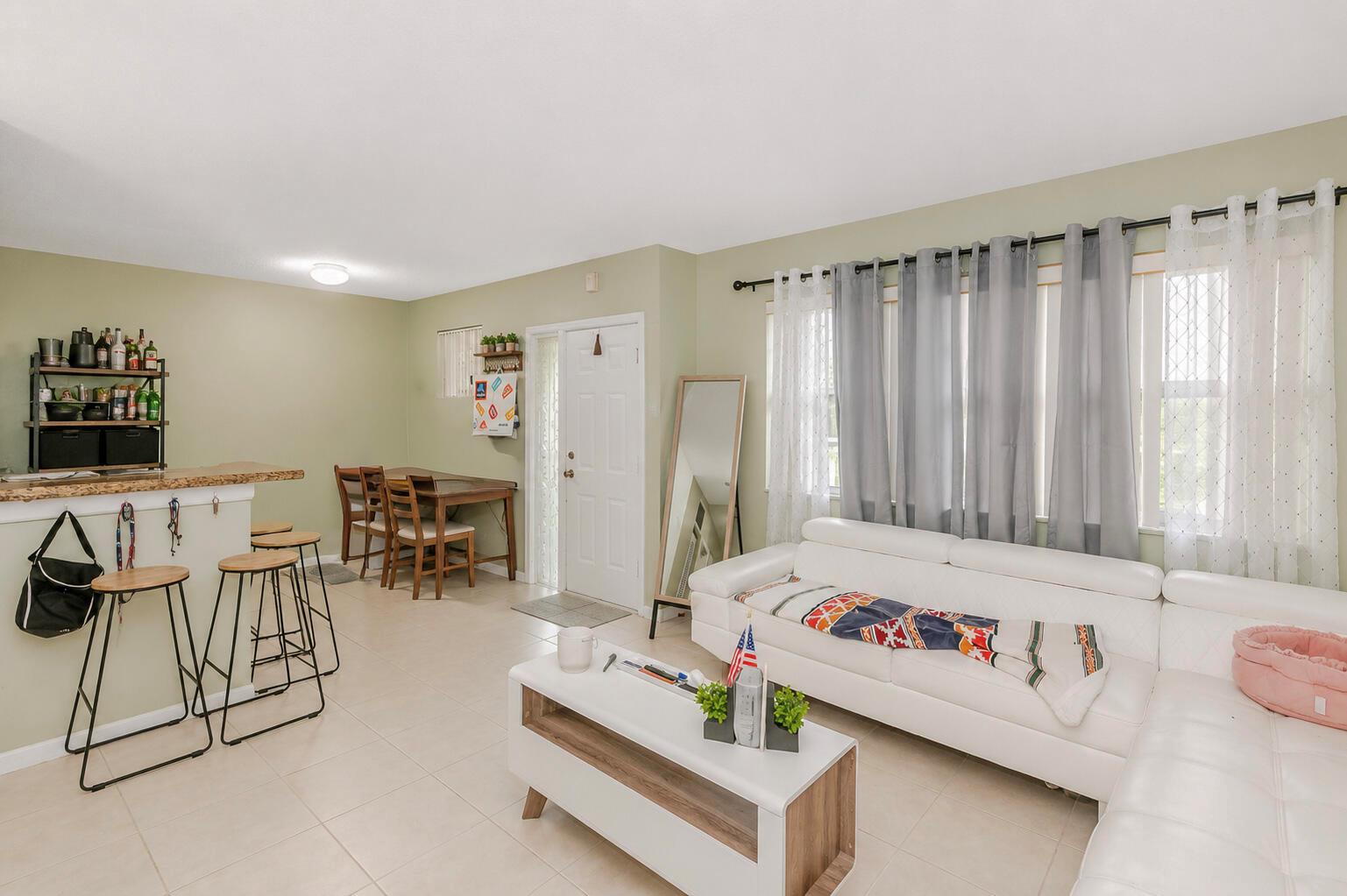   / 0 1670 sq. ft. $ 2026-07-17 0 Photo