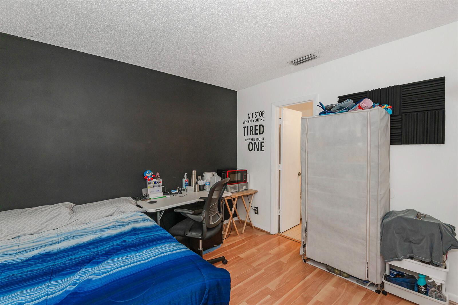   / 0 1670 sq. ft. $ 2026-07-17 0 Photo