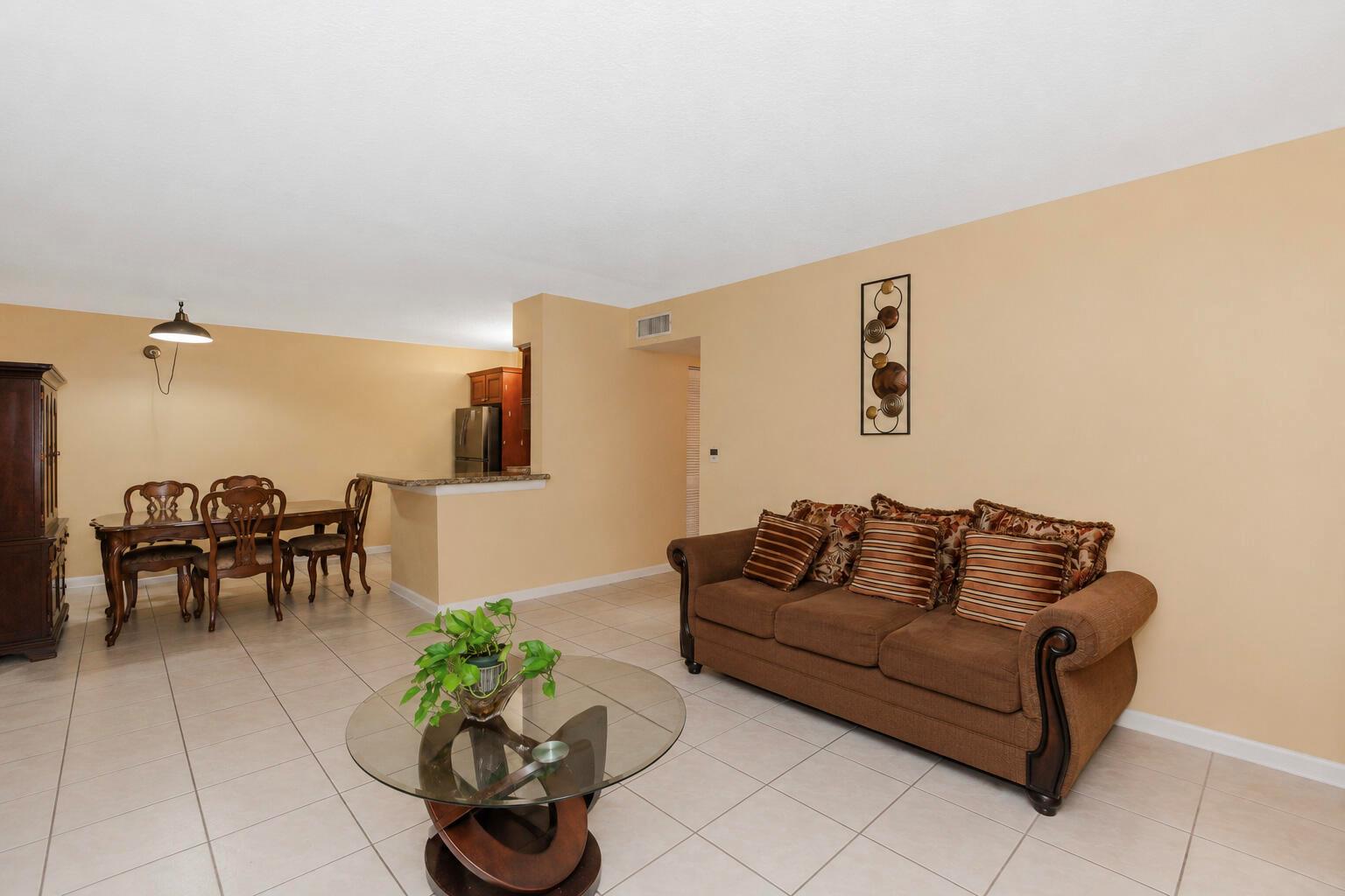   / 0 1670 sq. ft. $ 2026-07-17 0 Photo