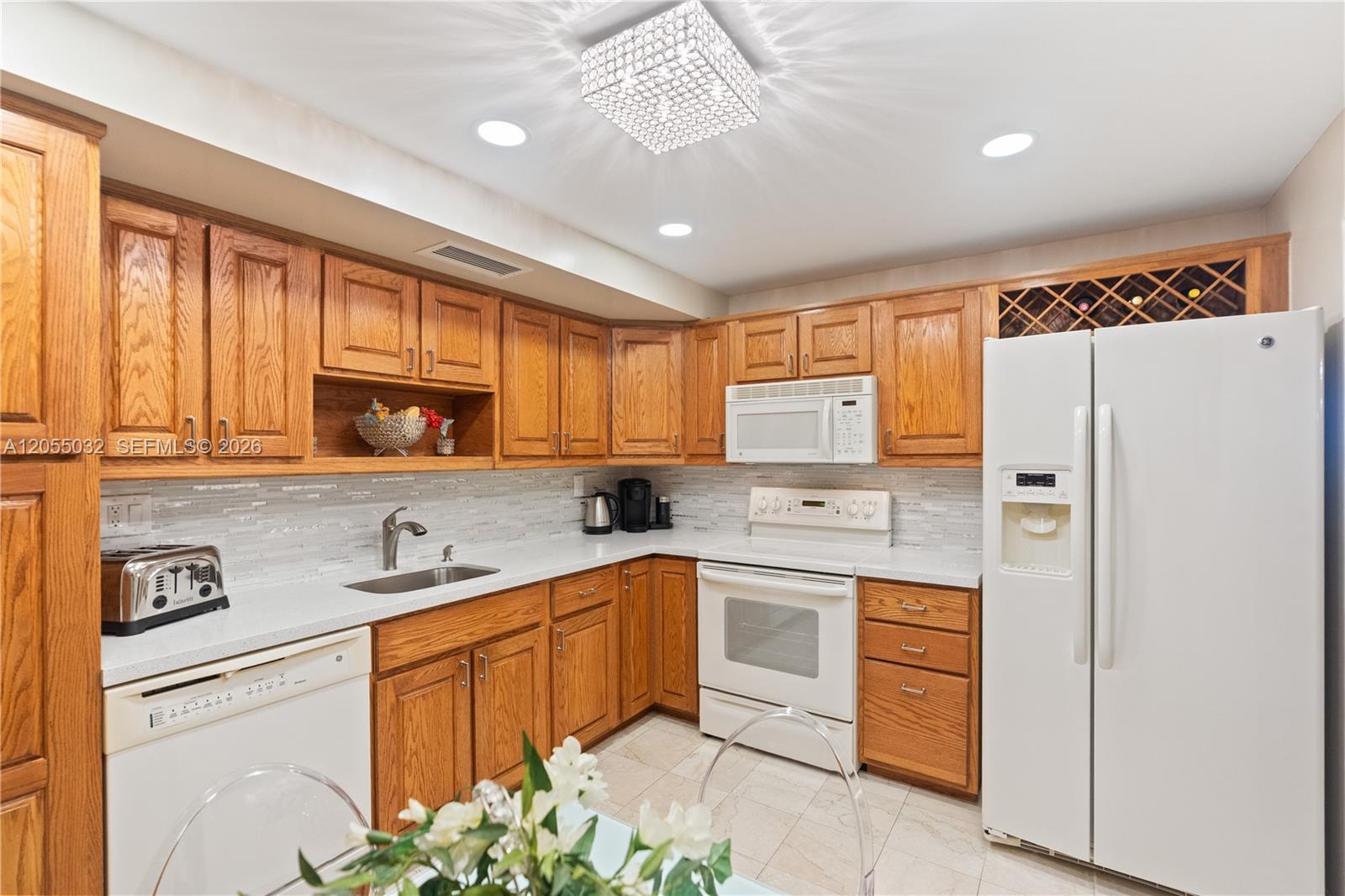 Photo of 1600 Ocean Dr  #18B, Hollywood, Florida, 33019 - 