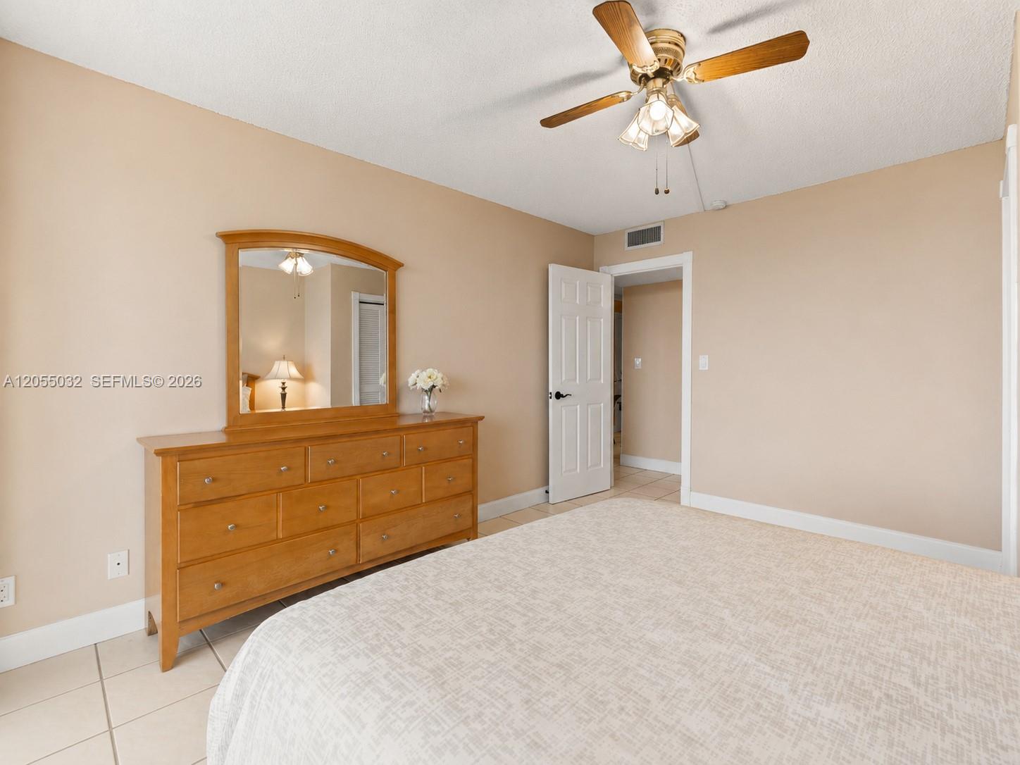 Photo of 1600 Ocean Dr  #18B, Hollywood, Florida, 33019 - 