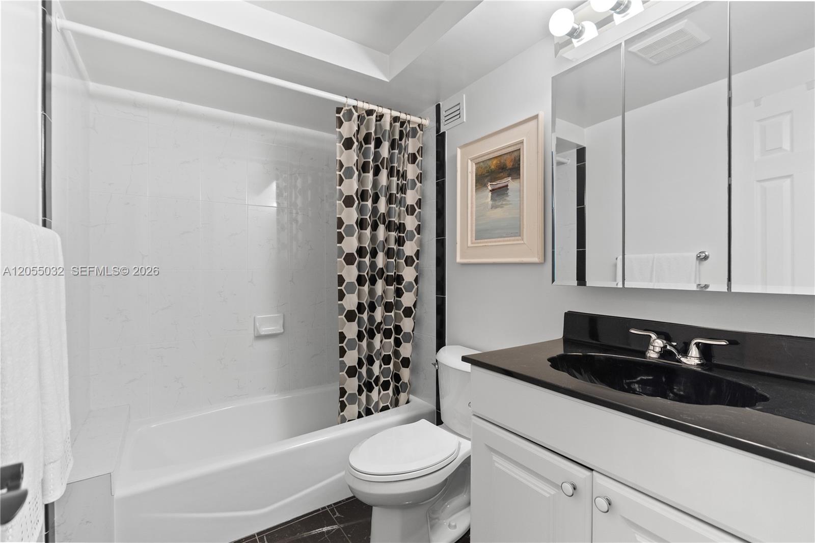 Photo of 1600 Ocean Dr  #18B, Hollywood, Florida, 33019 - 