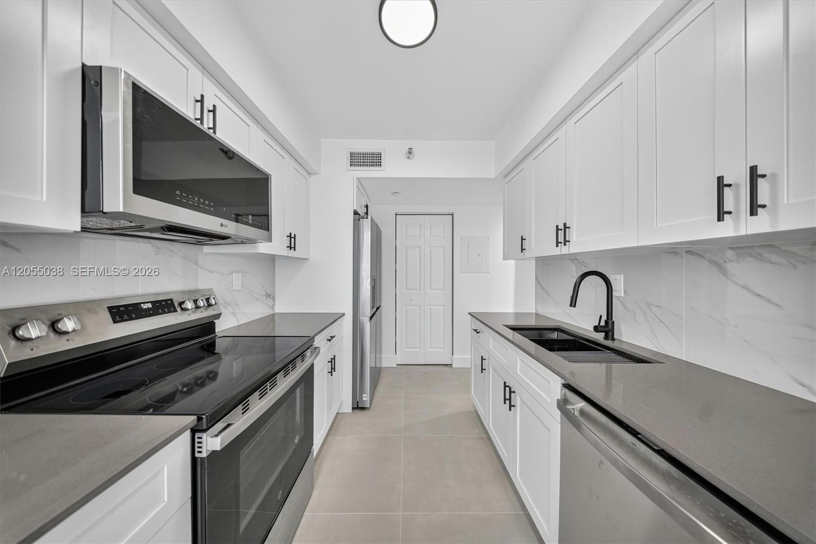 Photo of 3530 Mystic Pointe Dr  #1606, Aventura, Florida, 33180 - 