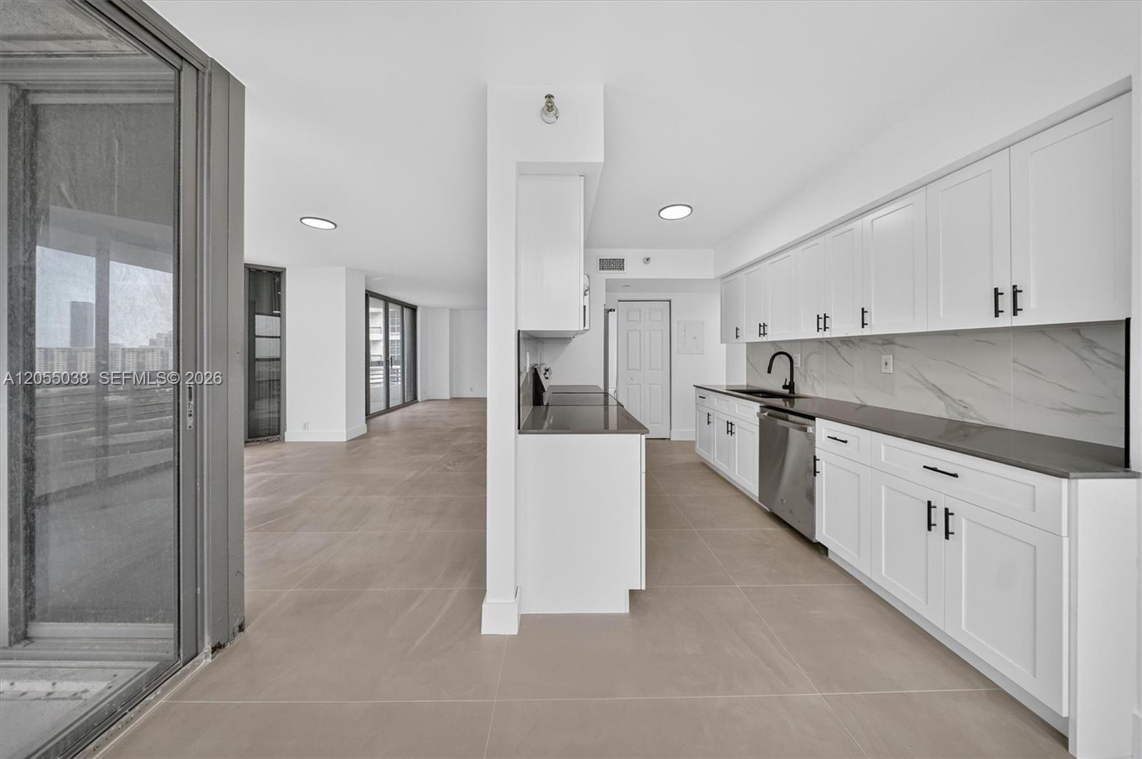 Photo of 3530 Mystic Pointe Dr  #1606, Aventura, Florida, 33180 - 