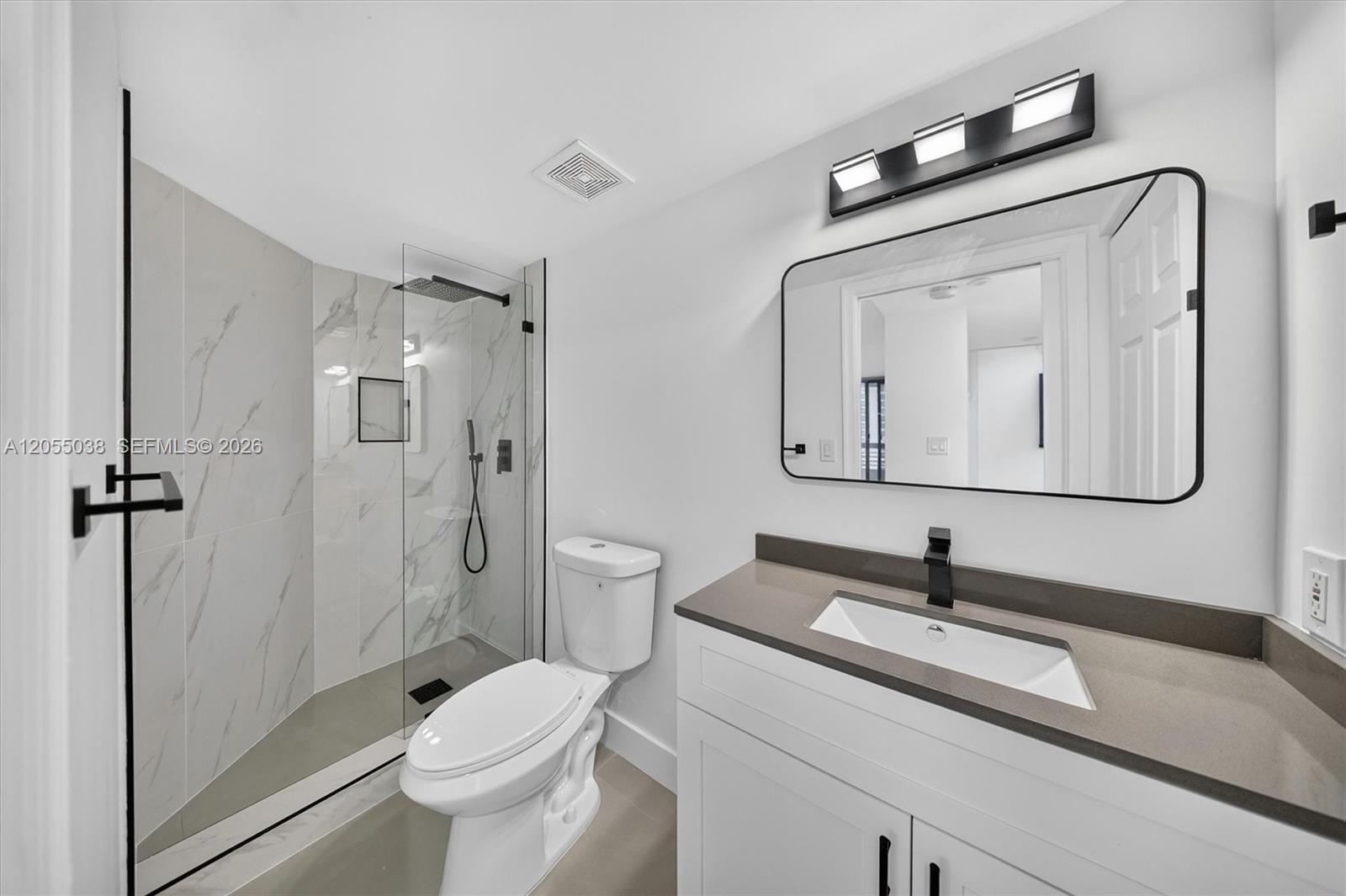 Photo of 3530 Mystic Pointe Dr  #1606, Aventura, Florida, 33180 - 