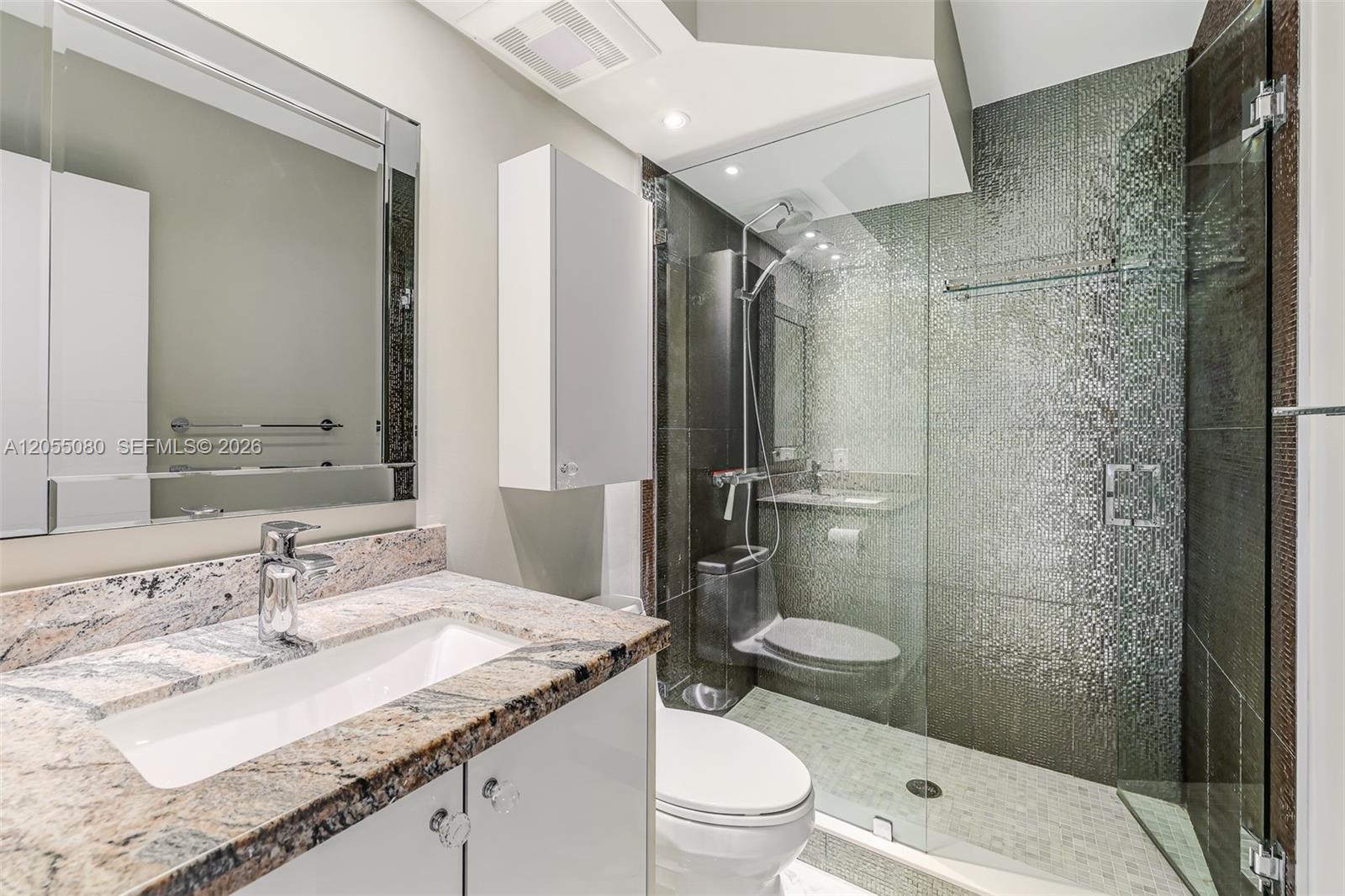 See details 1104 3 / 3 1890 sq. ft. $ 2026-07-16 0 Photo