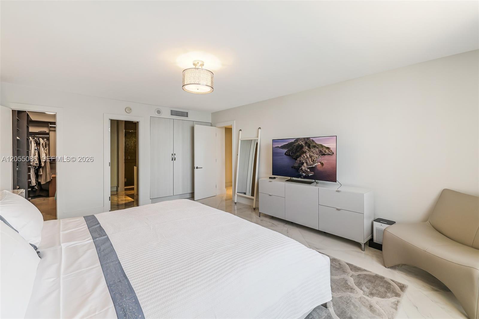 See details 1104 3 / 3 1890 sq. ft. $ 2026-07-16 0 Photo