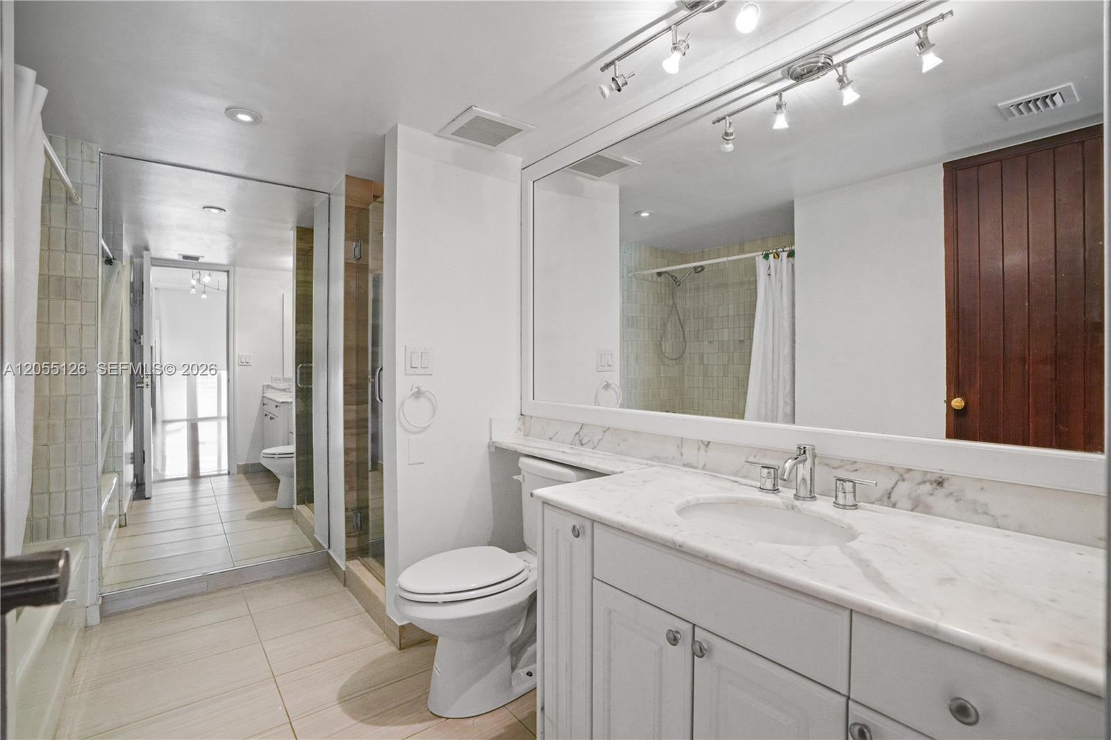 Photo of 19355 Turnberry Way #25GR, Aventura, Florida, 33180 -