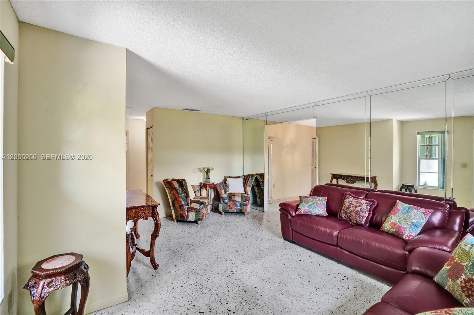 Ver detalles / 2287 sq. ft. $ 2026-07-17 0 foto