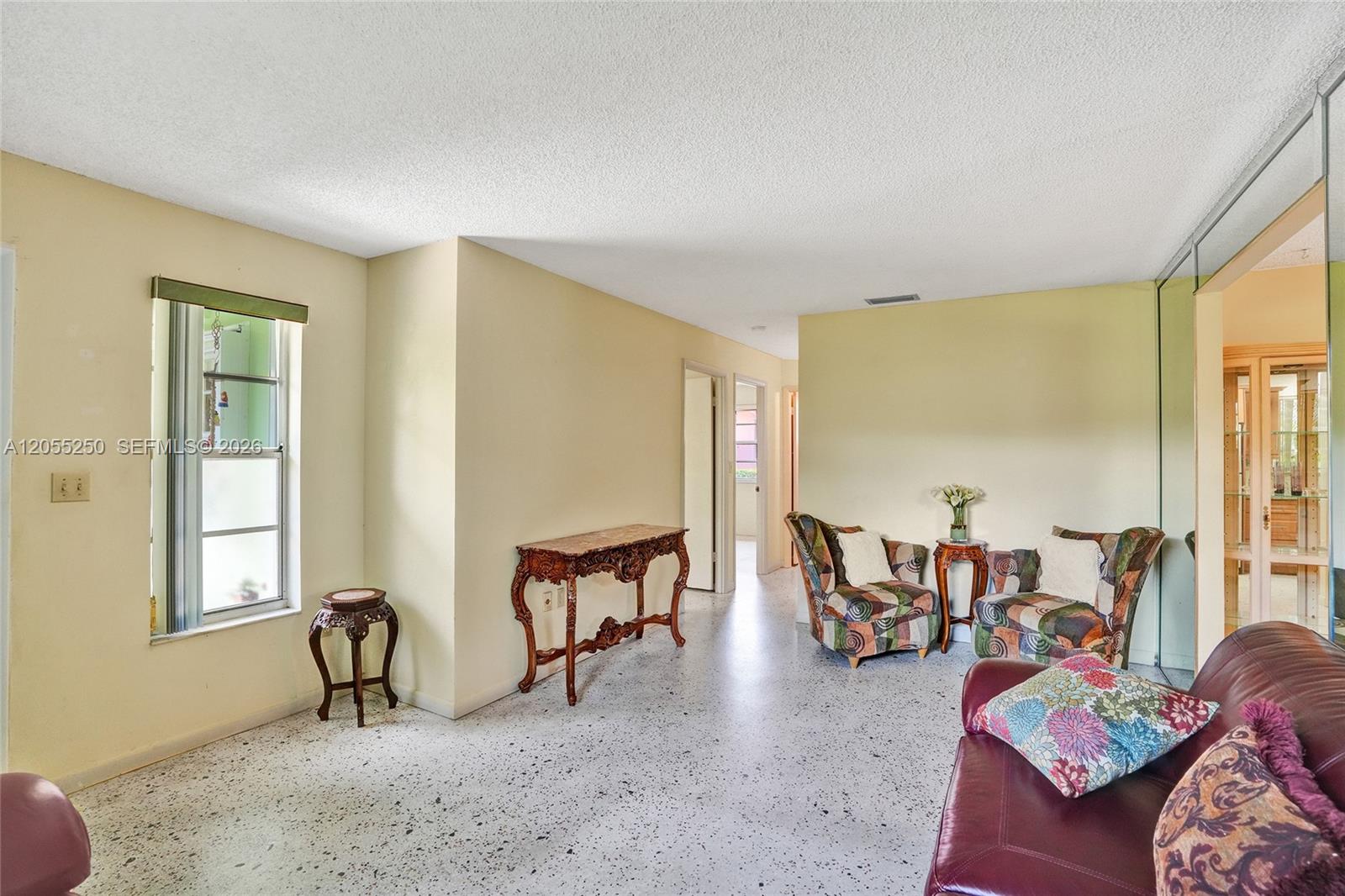 Ver detalles / 2287 sq. ft. $ 2026-07-17 0 foto