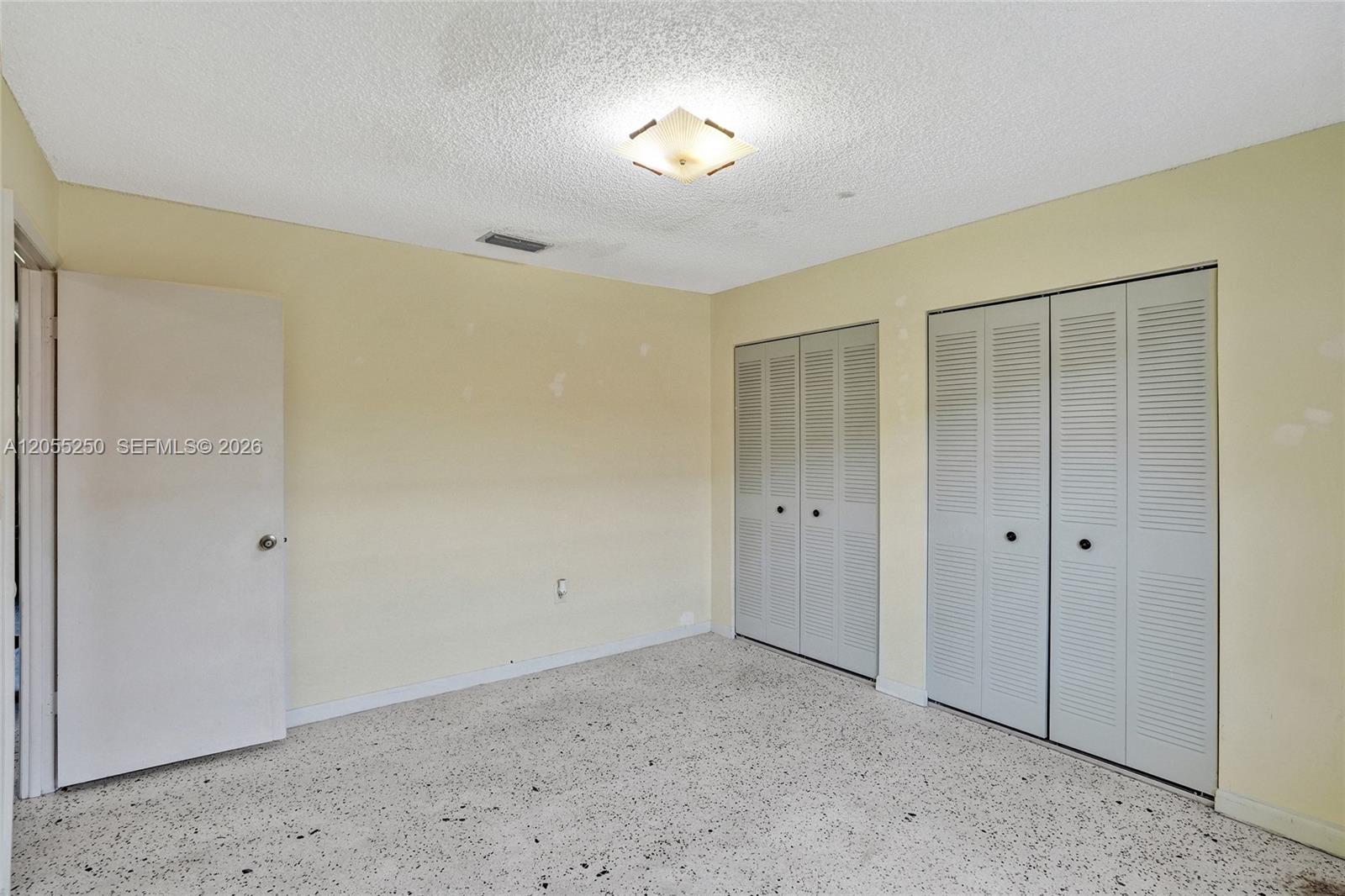 Ver detalles / 2287 sq. ft. $ 2026-07-17 0 foto