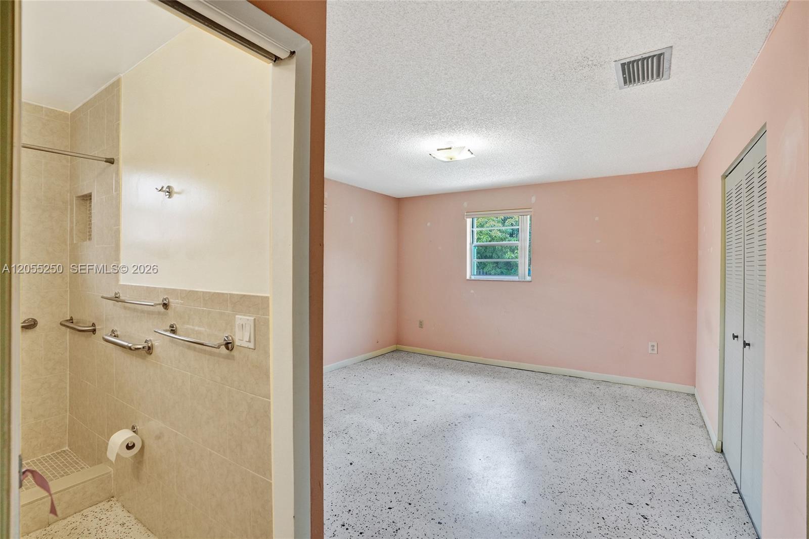 Ver detalles / 2287 sq. ft. $ 2026-07-17 0 foto