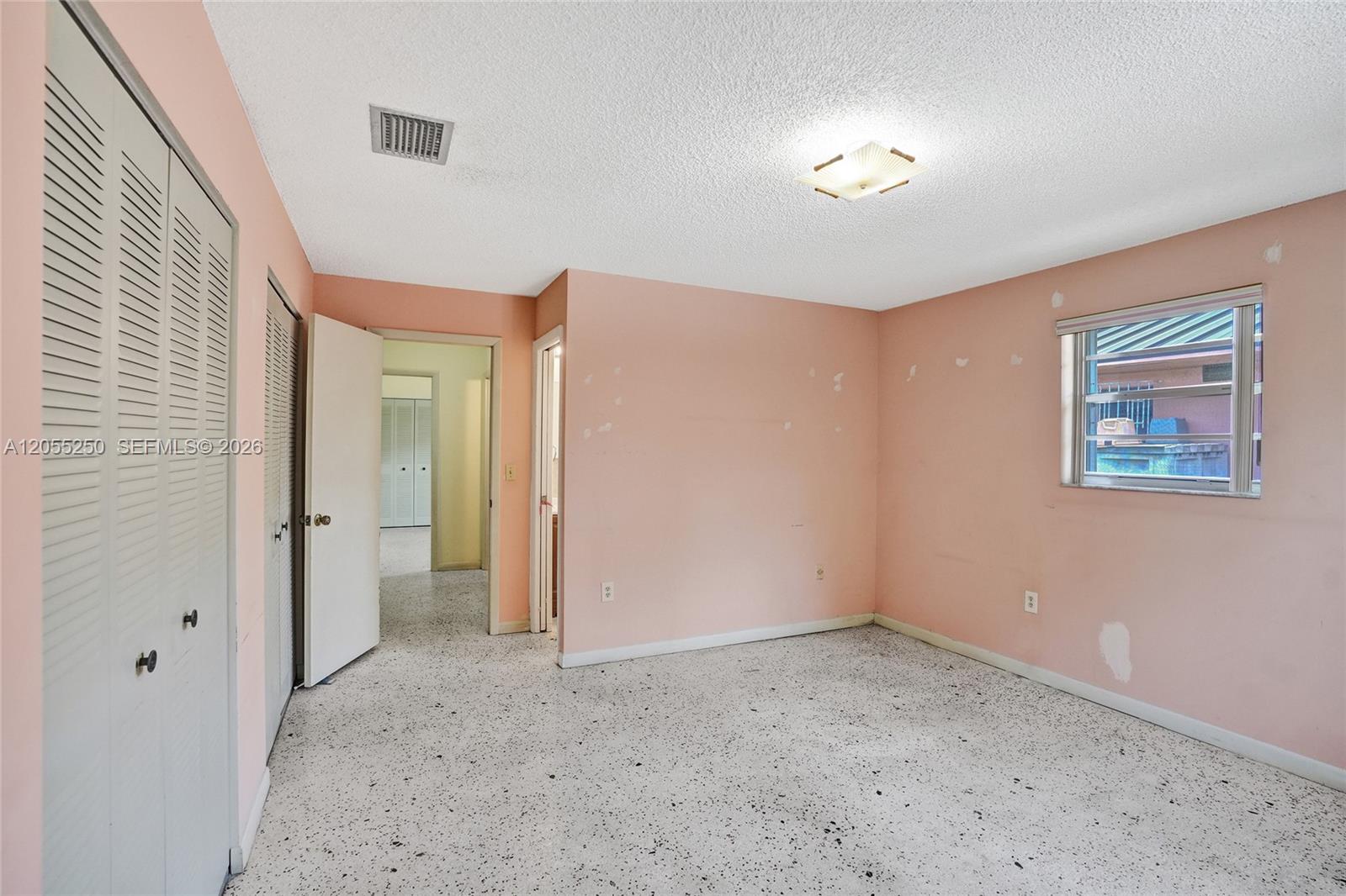 Ver detalles / 2287 sq. ft. $ 2026-07-17 0 foto