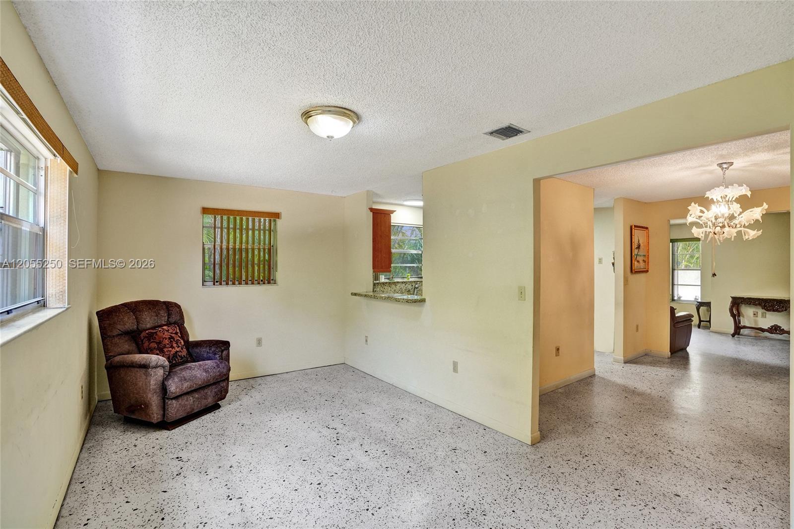Ver detalles / 2287 sq. ft. $ 2026-07-17 0 foto