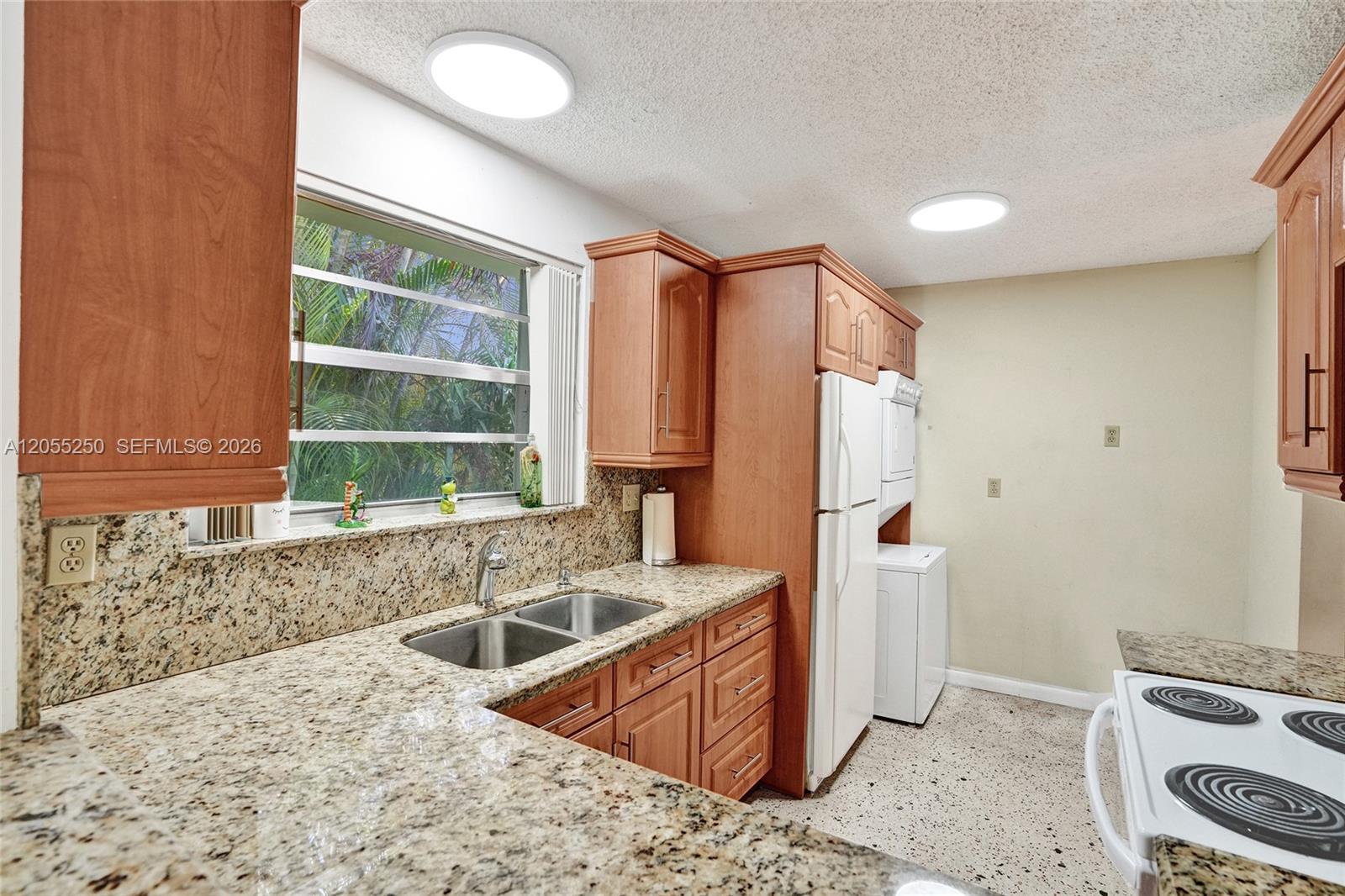 Ver detalles / 2287 sq. ft. $ 2026-07-17 0 foto