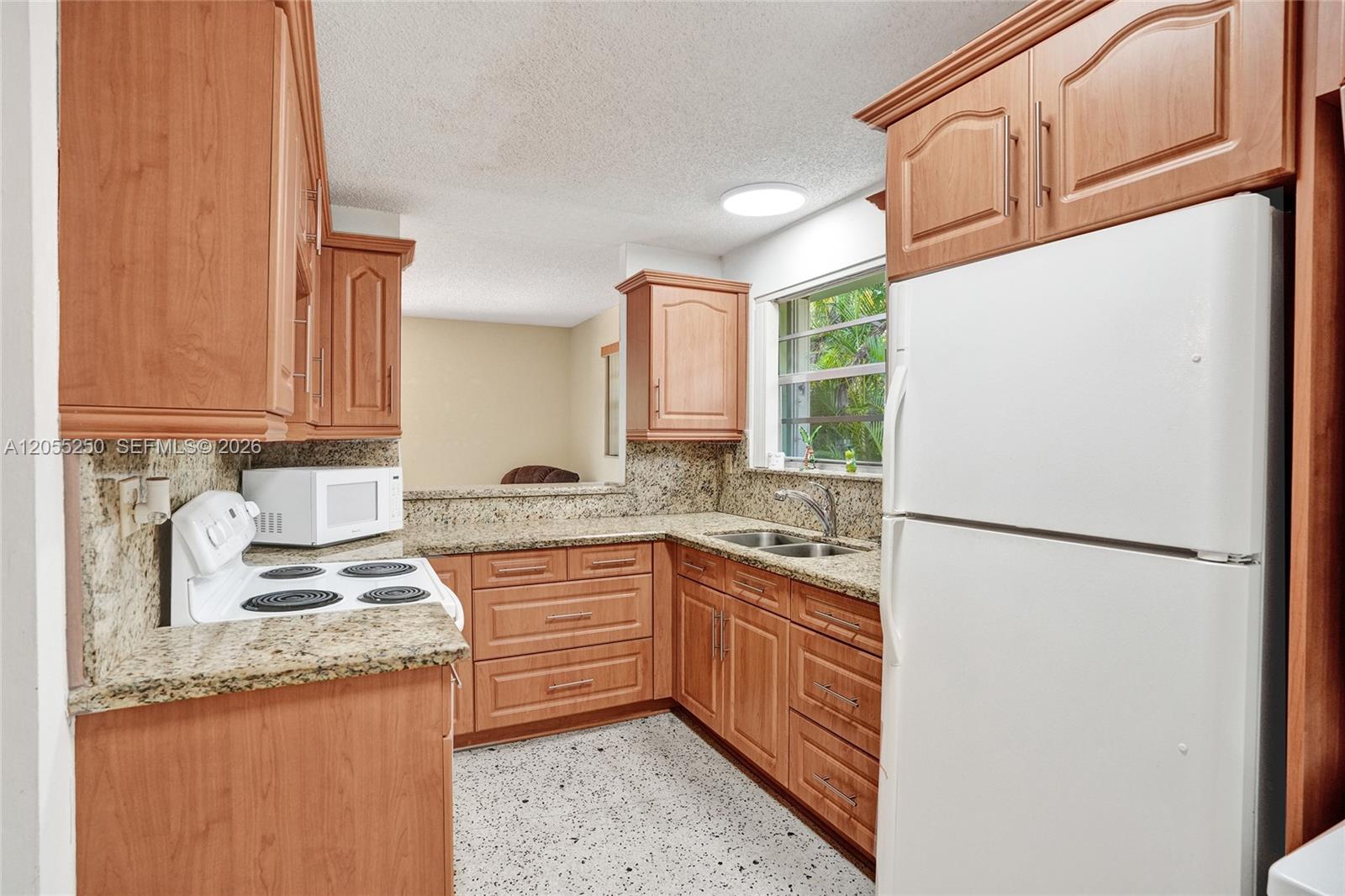 Ver detalles / 2287 sq. ft. $ 2026-07-17 0 foto
