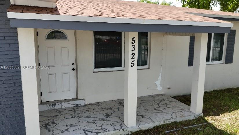 See details 5325 3 / 2 1230 sq. ft. $ 2026-07-17 0 Photo