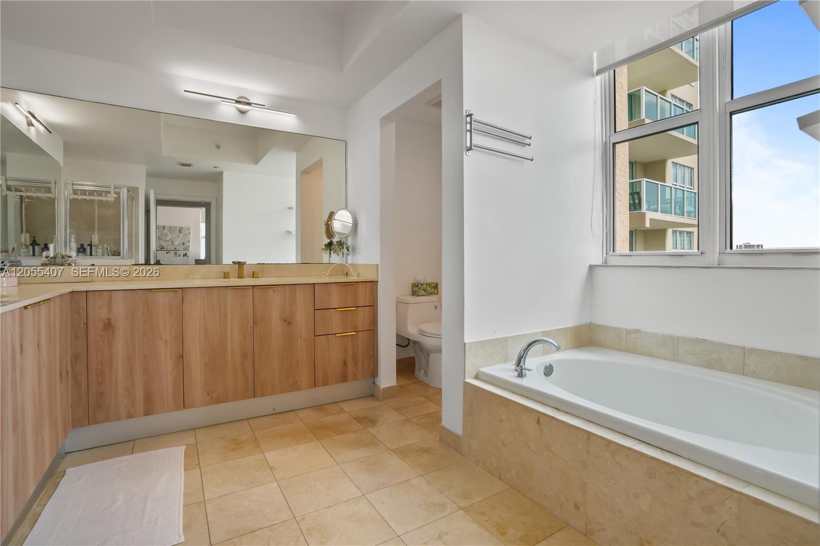 Photo of 3330 190th St #1010, Aventura, Florida, 33180 -