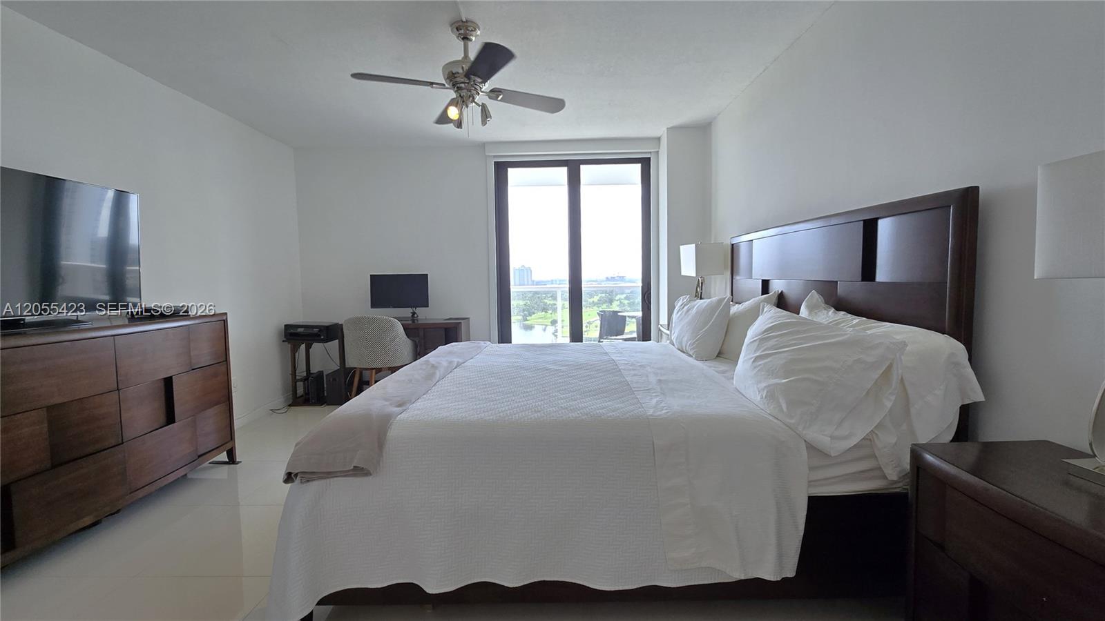 Photo of 3731 Country Club Dr  #1825, Aventura, Florida, 33180 - 