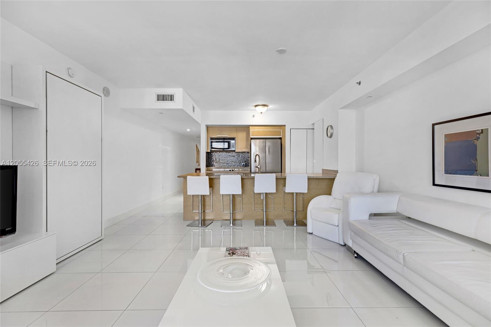 See details 2609 1 / 1 844 sq. ft. $ 2026-07-17 0 Photo