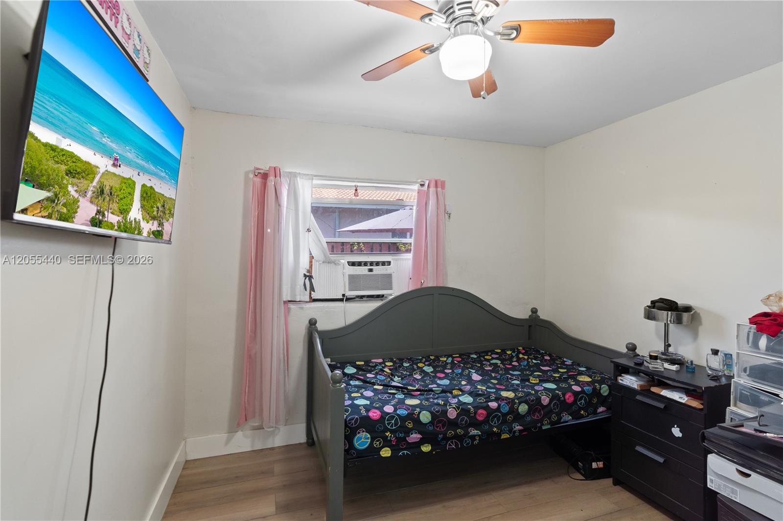 See details 6109 3 / 1 1016 sq. ft. $ 2026-10-06 0 Photo
