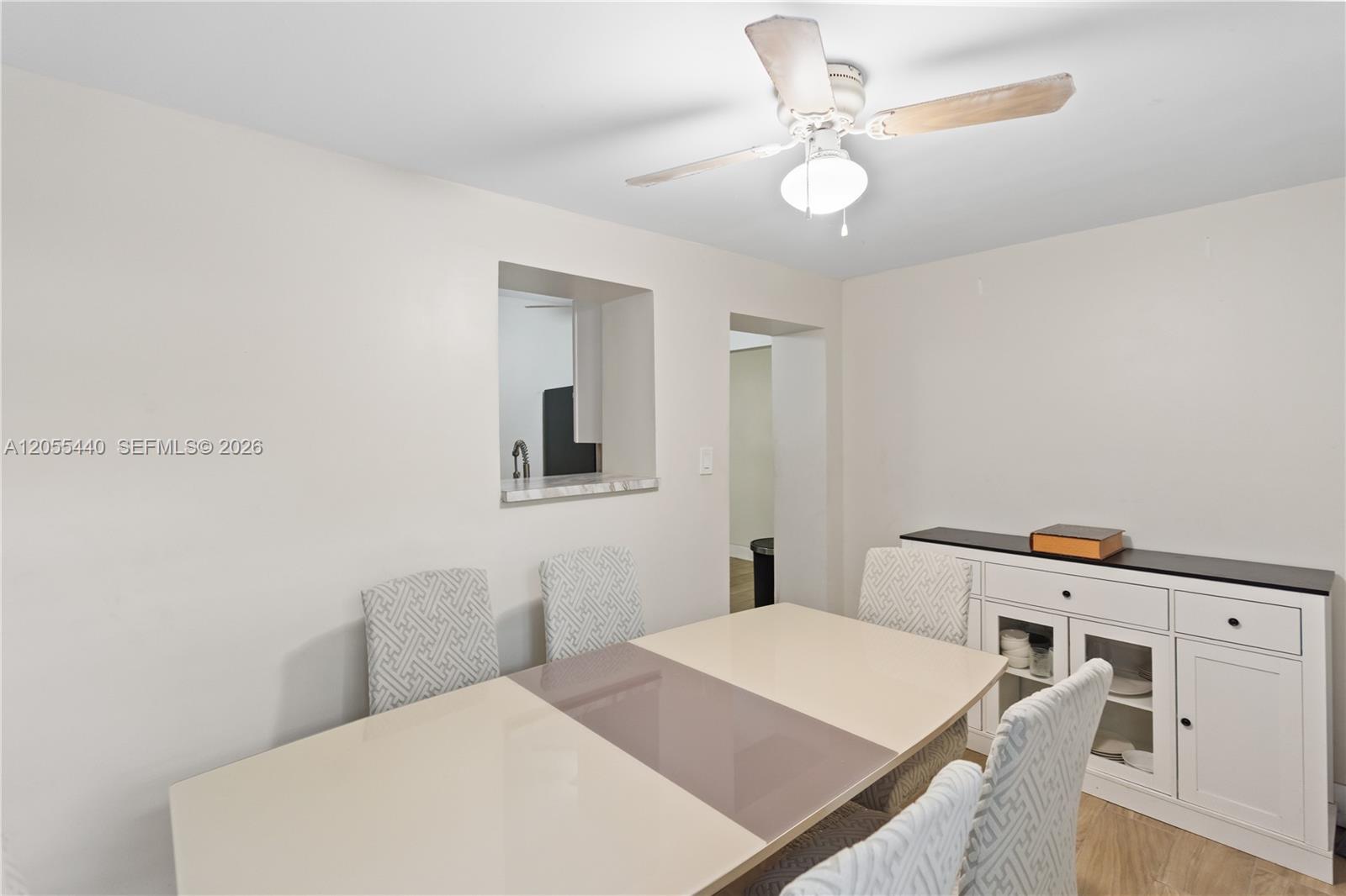 See details 6109 3 / 1 1016 sq. ft. $ 2026-10-06 0 Photo