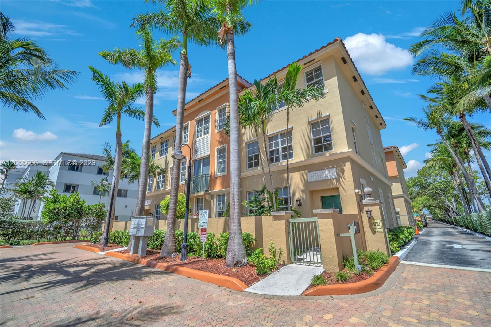 Photo of 2065 Ocean Dr #TH1, Hallandale Beach, Florida, 33009 -