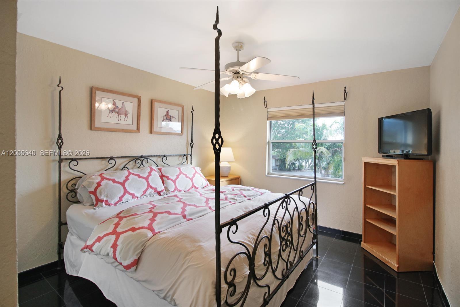 Ver detalles 7820 4 / 4 2878 sq. ft. $ 2026-07-17 0 foto