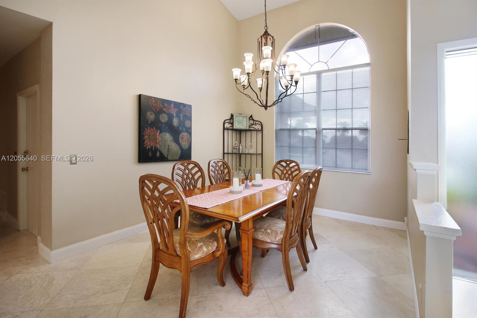 Ver detalles 7820 4 / 4 2878 sq. ft. $ 2026-07-17 0 foto