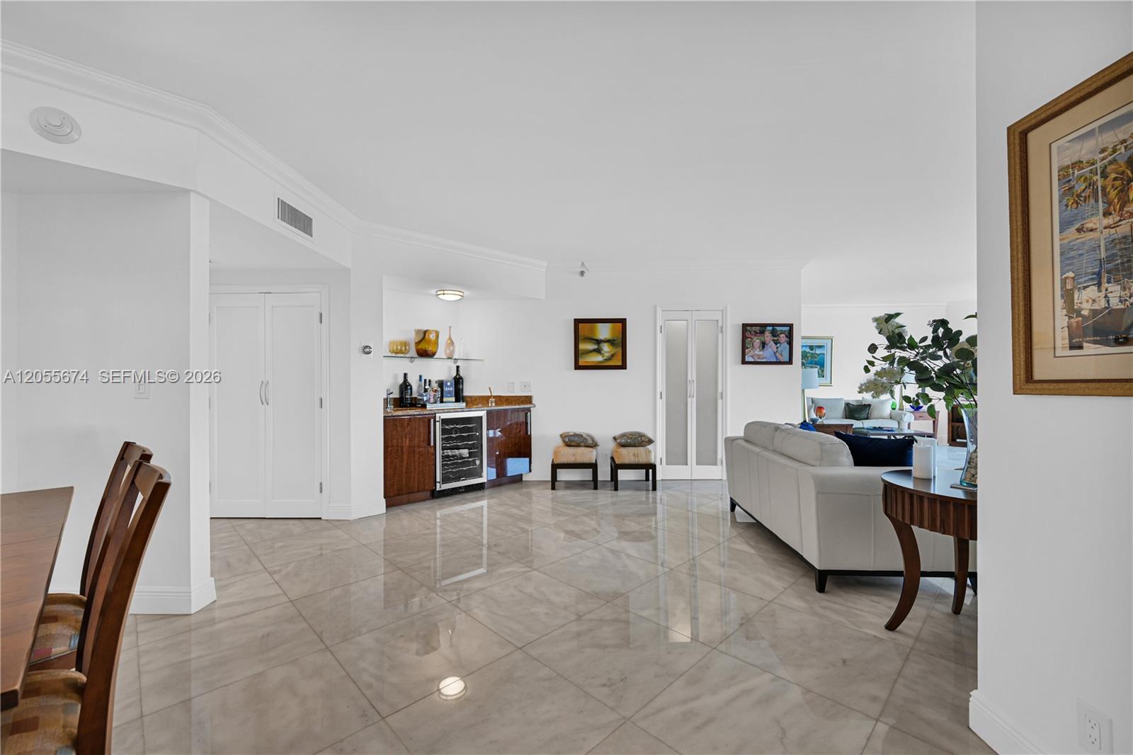 See details 505 2 / 2 1607 sq. ft. $ 2026-07-18 0 Photo