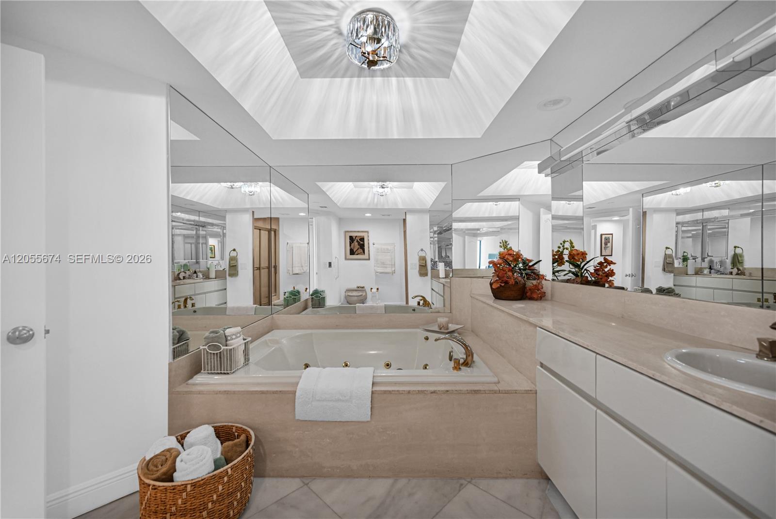 See details 505 2 / 2 1607 sq. ft. $ 2026-07-18 0 Photo