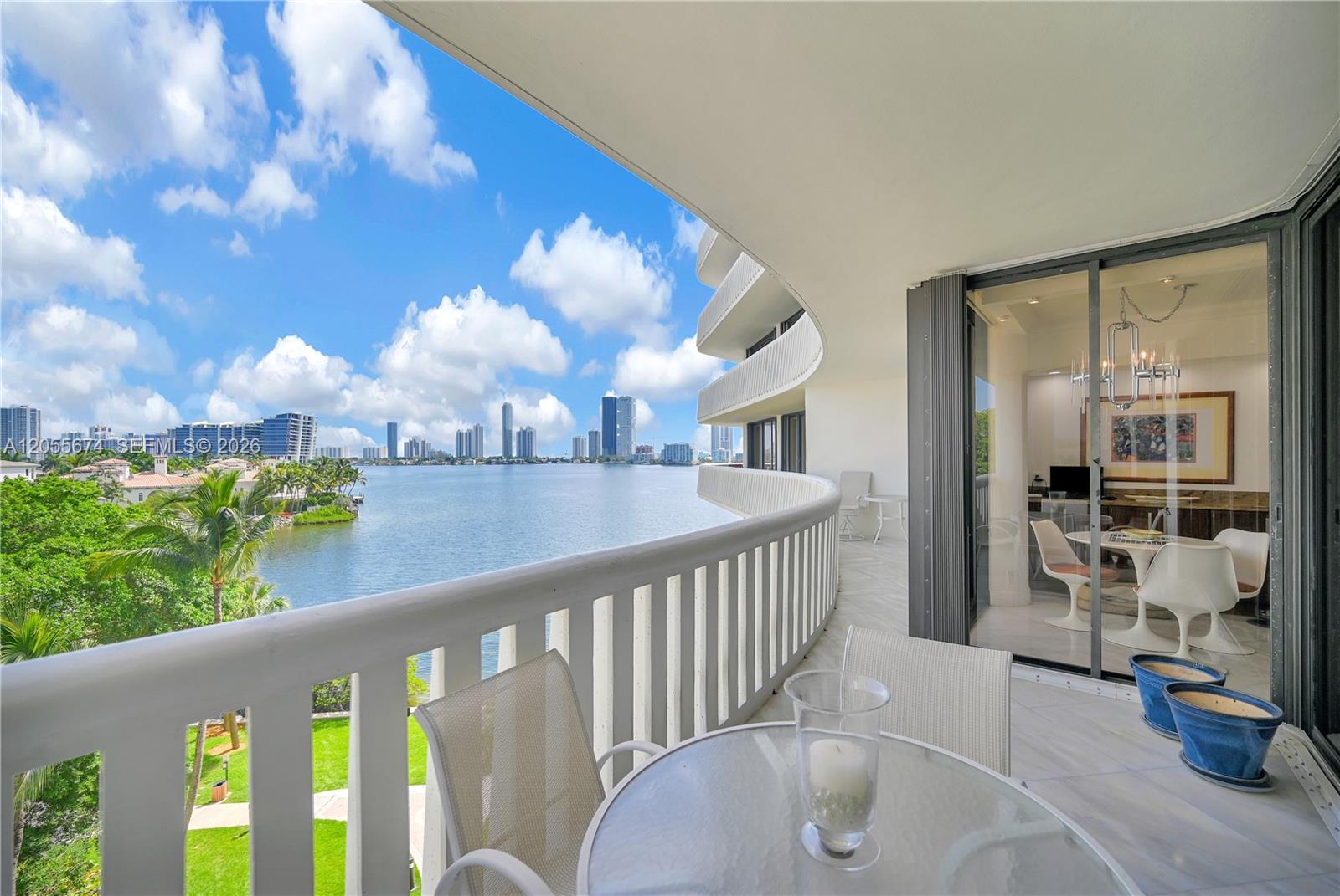 See details 505 2 / 2 1607 sq. ft. $ 2026-07-18 0 Photo