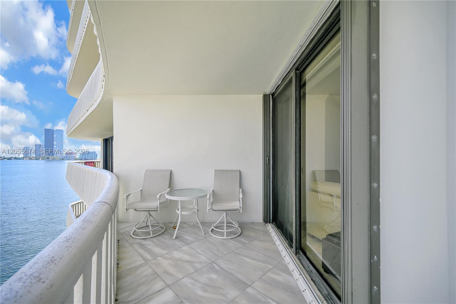 See details 505 2 / 2 1607 sq. ft. $ 2026-07-18 0 Photo