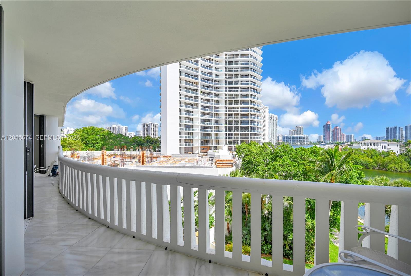 See details 505 2 / 2 1607 sq. ft. $ 2026-07-18 0 Photo