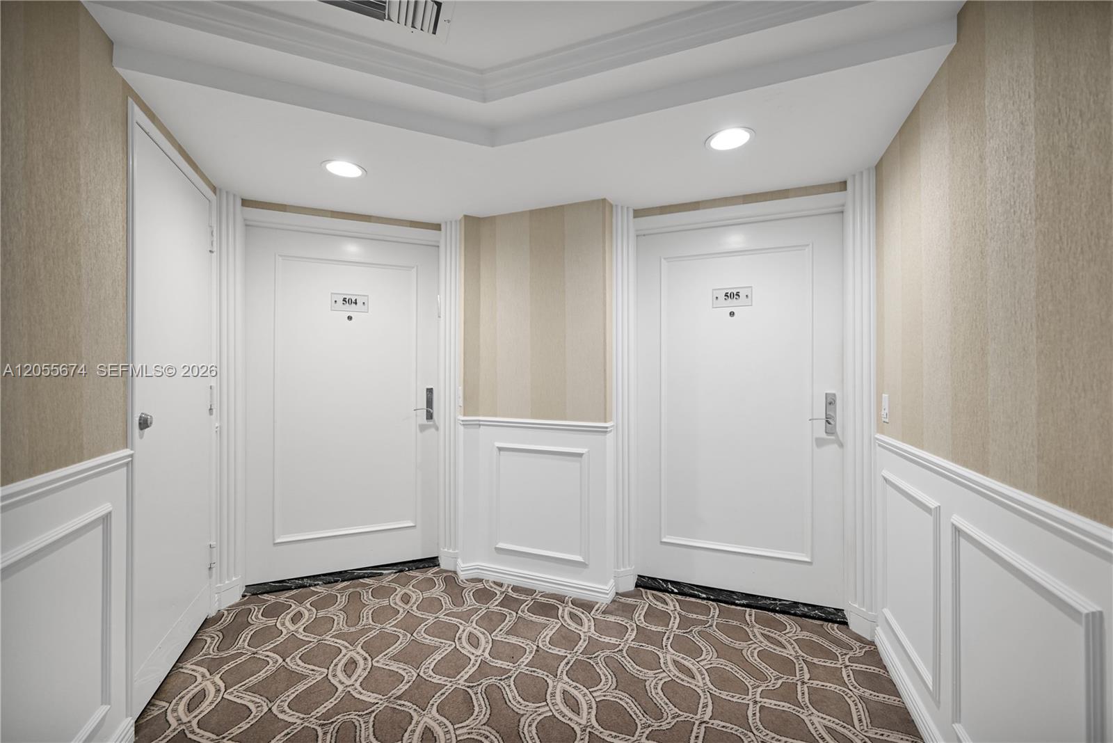 See details 505 2 / 2 1607 sq. ft. $ 2026-07-18 0 Photo